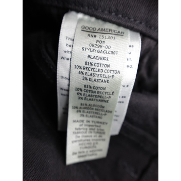 Good American Women's Good Legs Crop Jeans in Black Size  6/28 - Picture 12 of 13